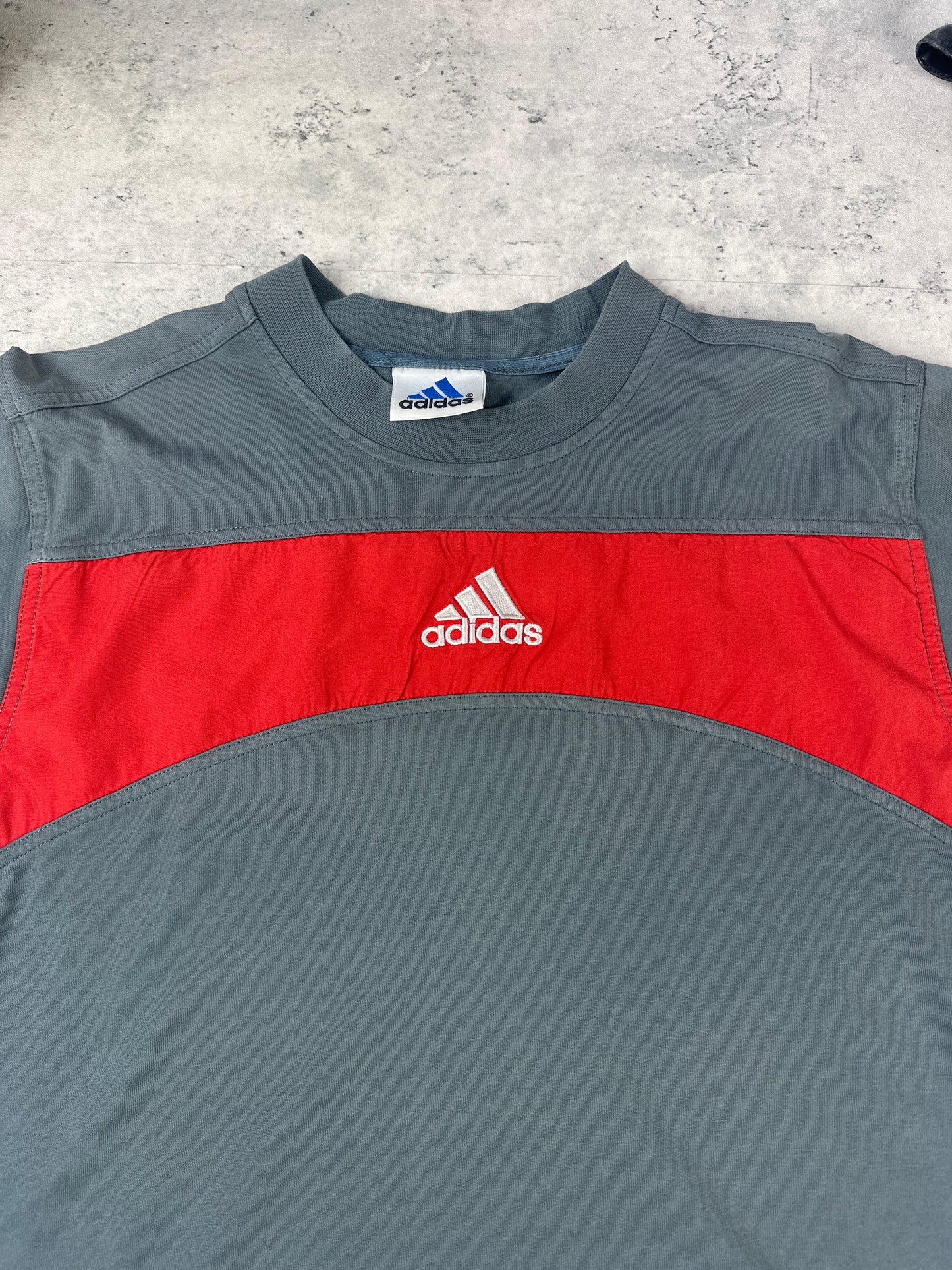 Camiseta Adidas - M