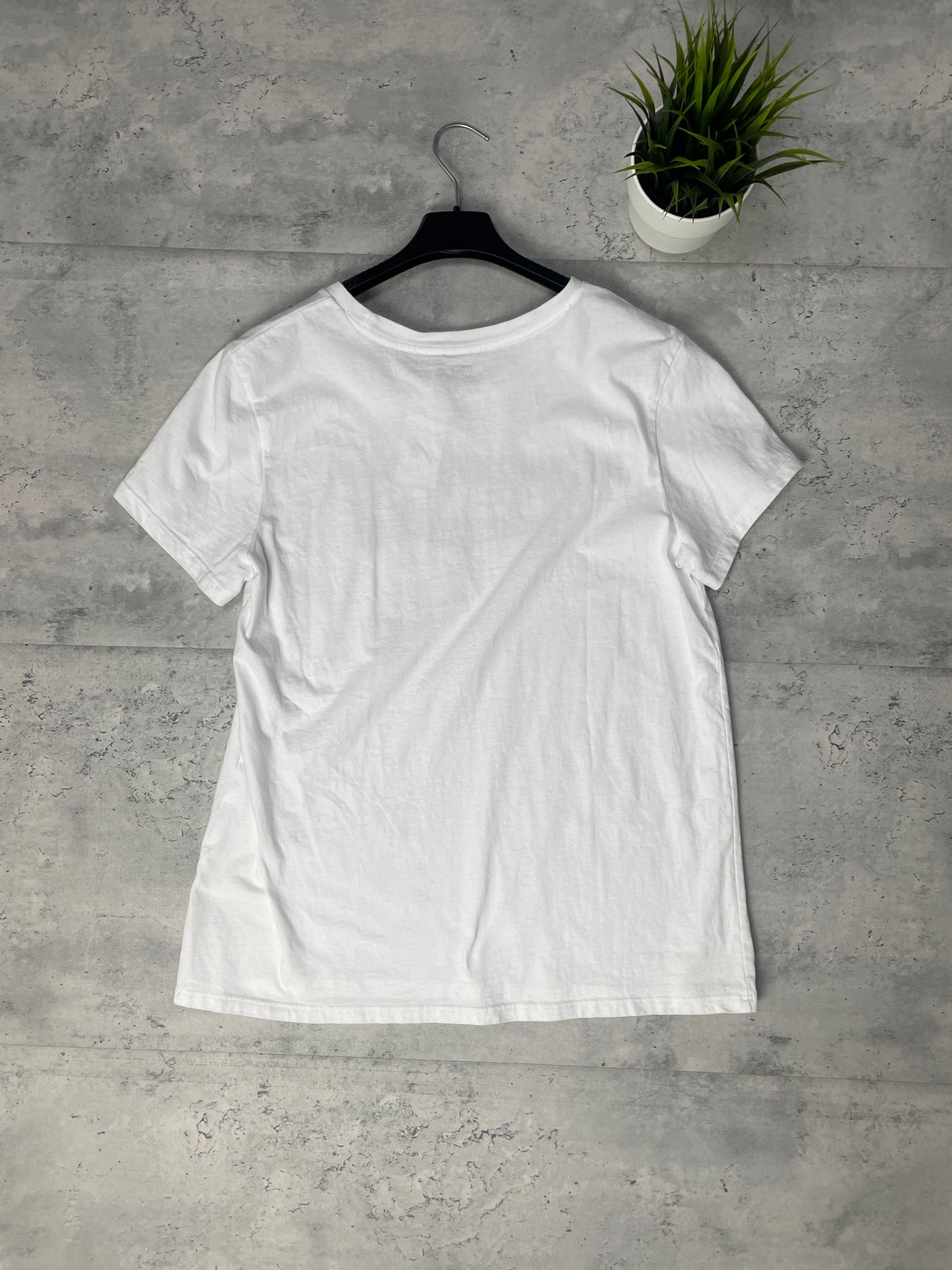 Camiseta levi’s blanca basica chica