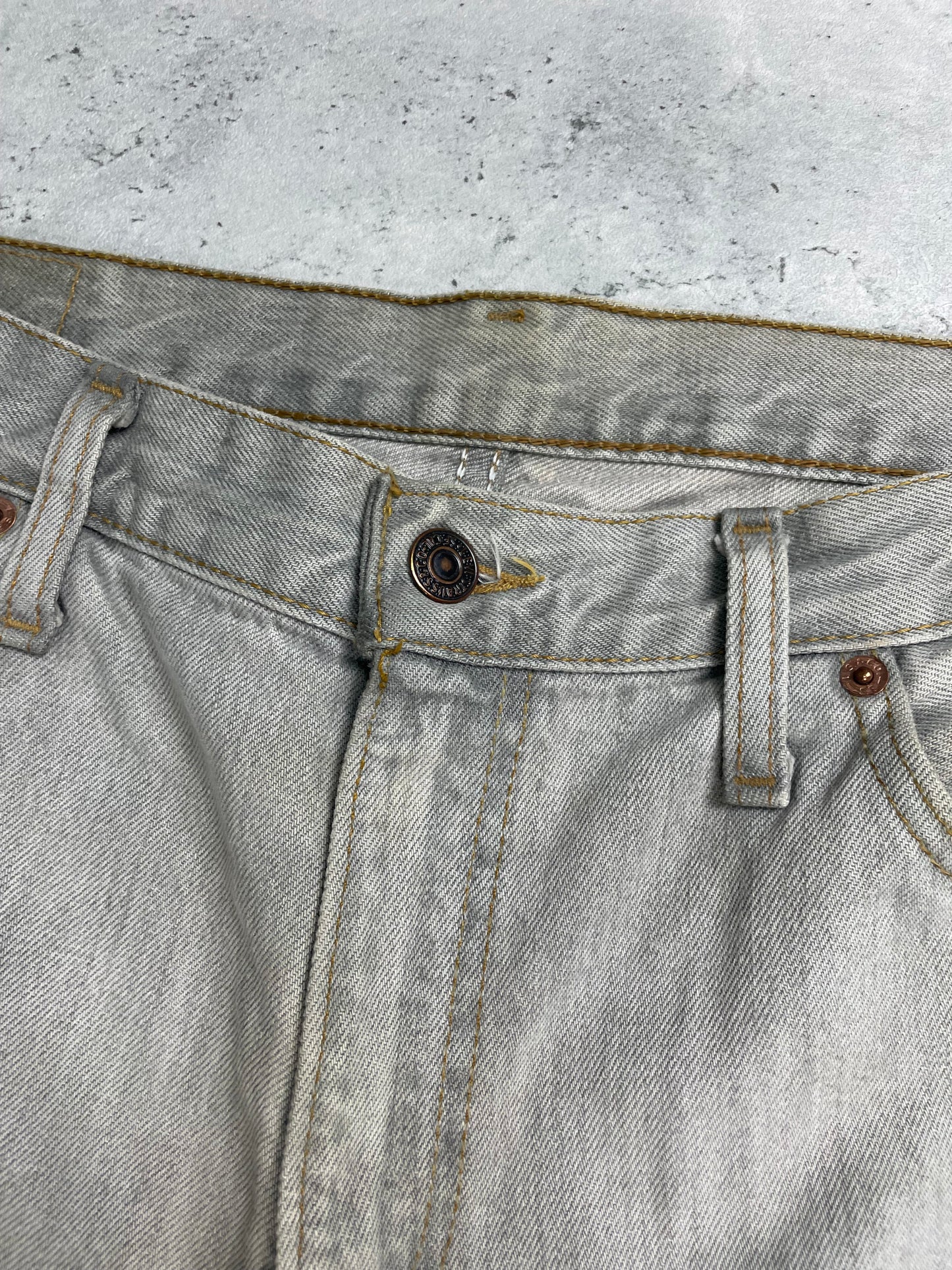 Pantalones levi’s vaqueros grises