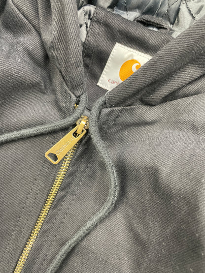 Chaqueta Carhartt con capucha negra