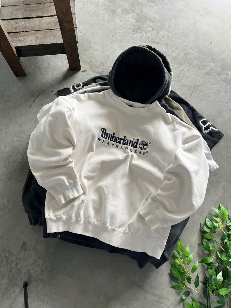 HOODIE PIECE BOX